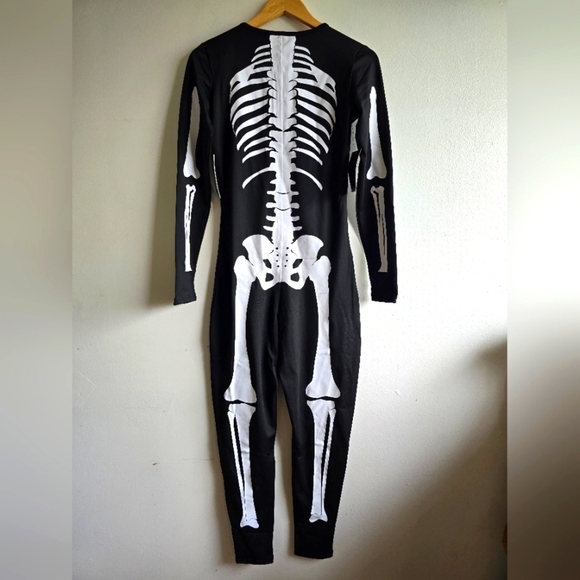 NWT! Tipsy Elves, Skeleton Bodysuit Costume, Black/White, Size Medium -$79.95 - Picture 8 of 14